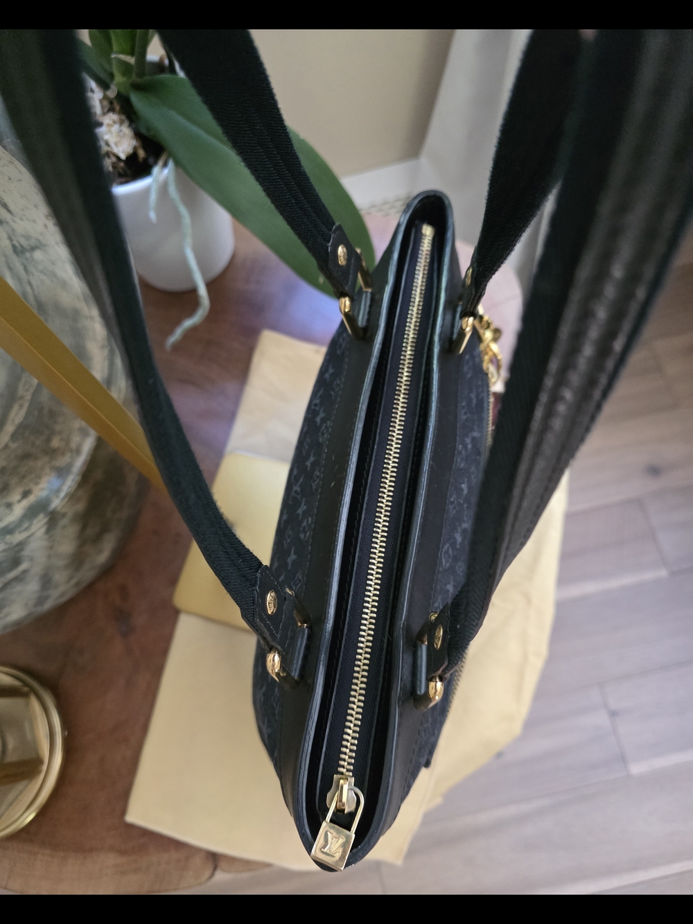Louis Vuitton Mini Lucille PM Monogram Navy Shoulder Bag Vintage - Picture 6 of 13
